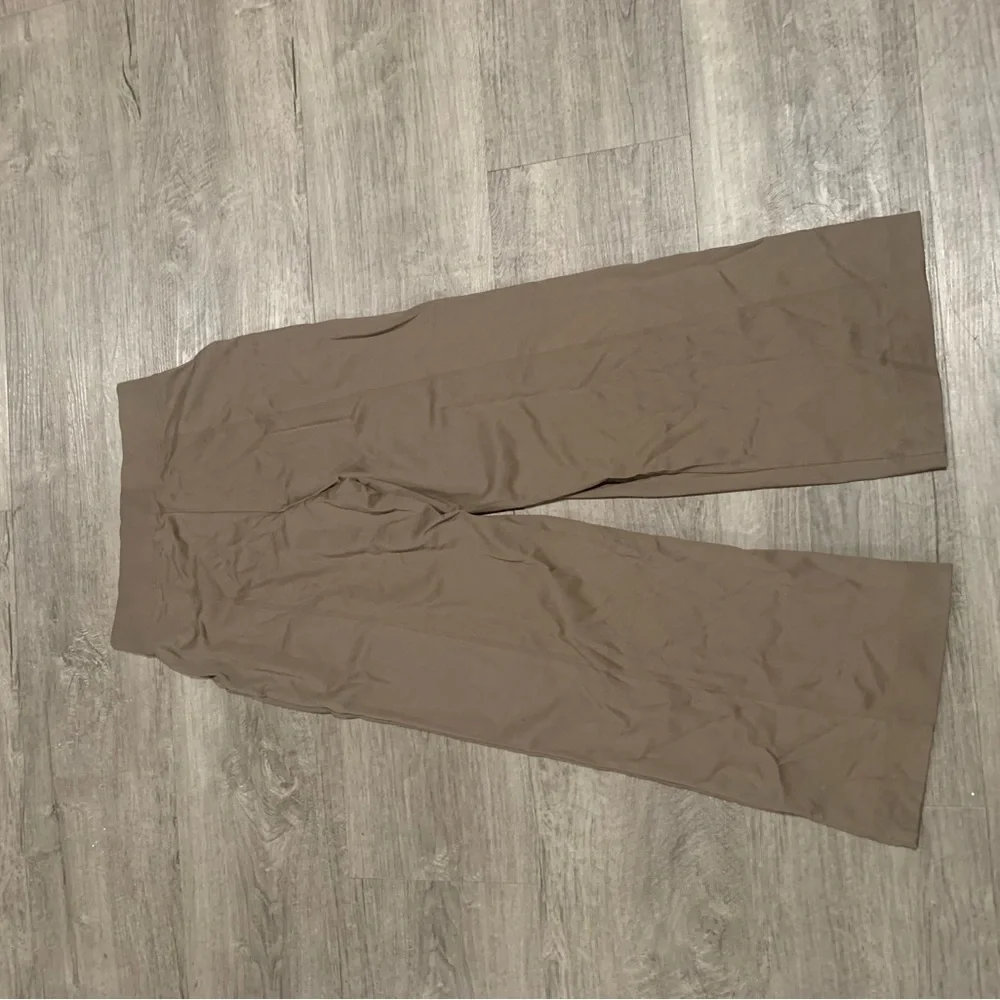 Peruvian Connection Twyla Knit Pull On Crop Pant Brown Size Small - Picture 4 of 5